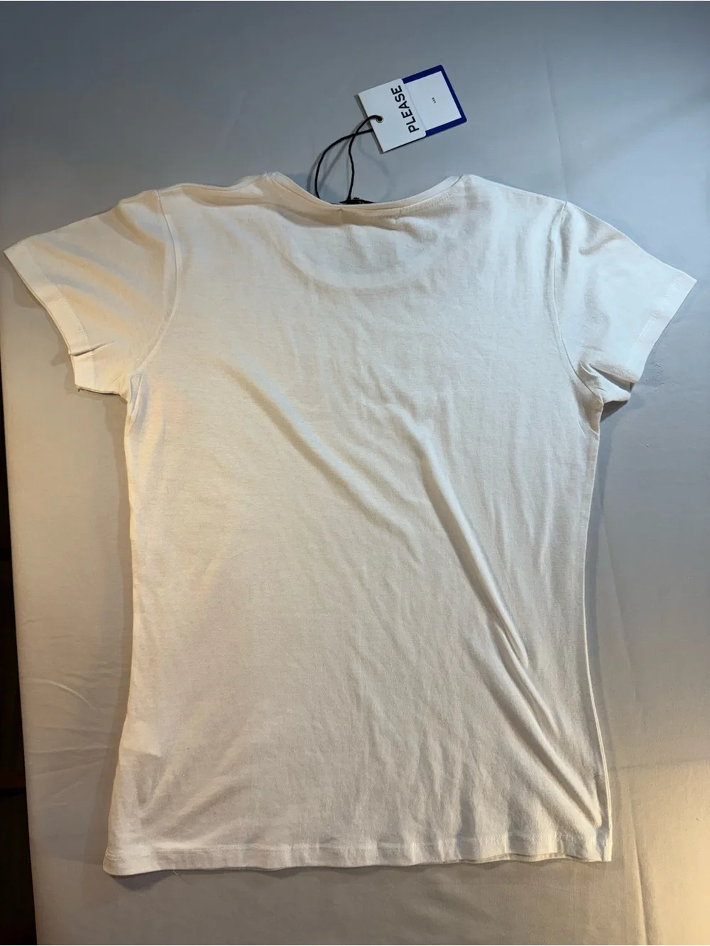 Please Women’s Hey!' Graphic T‑Shirt in White with Pink Accent